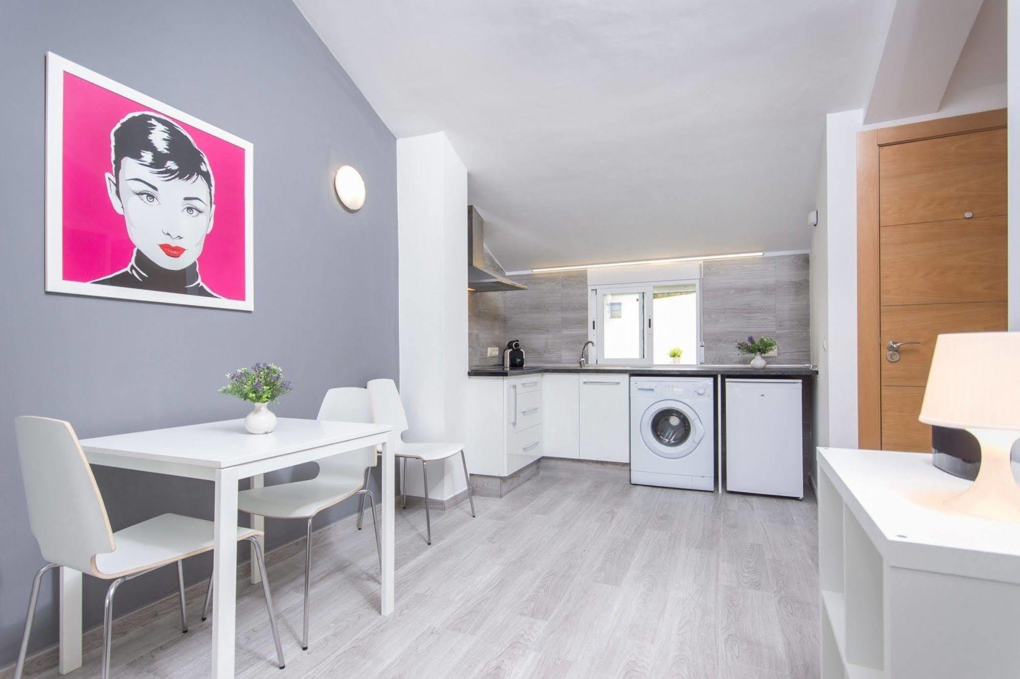 Bet Apartments - Tramontana Apartments Βαλένθια Εξωτερικό φωτογραφία
