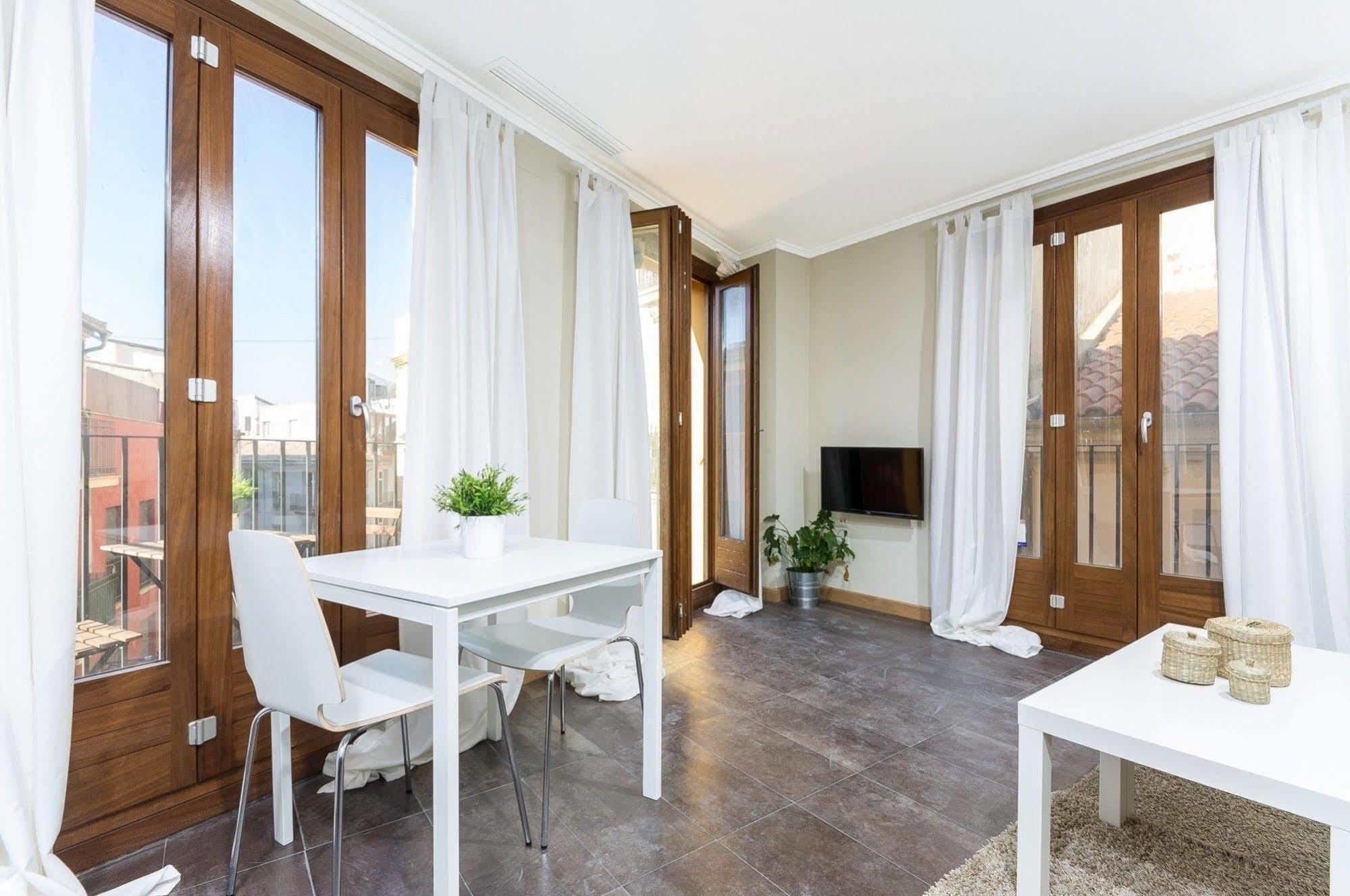 Bet Apartments - Tramontana Apartments Βαλένθια Εξωτερικό φωτογραφία